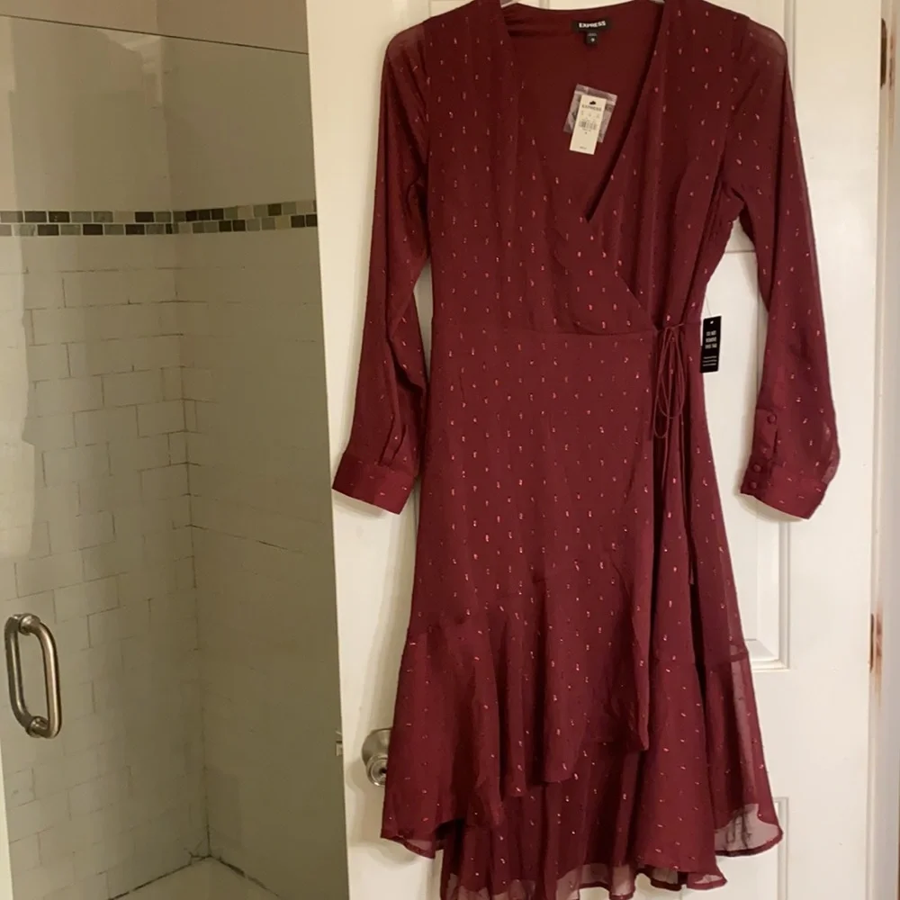 Express holiday sparkle wrap dress - Picture 3 of 12
